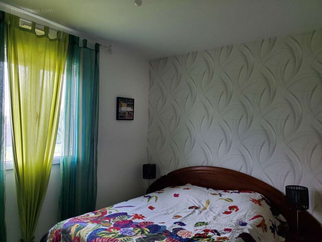 Maison à CHAMPNIERS