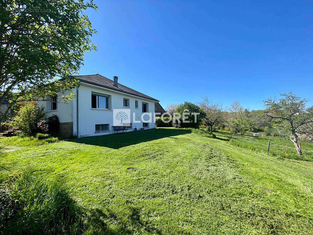 Maison à LESCURE-JAOUL