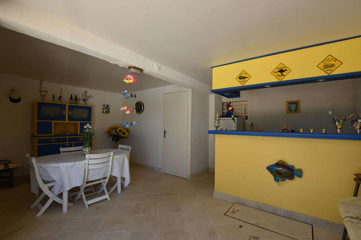 Maison 5  chambres, piscine garage et pool house - photo 17