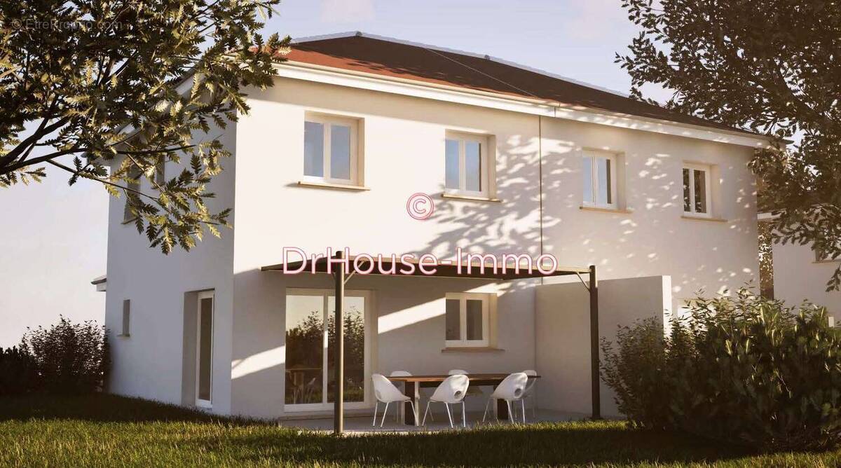 Maison à LA TERRASSE