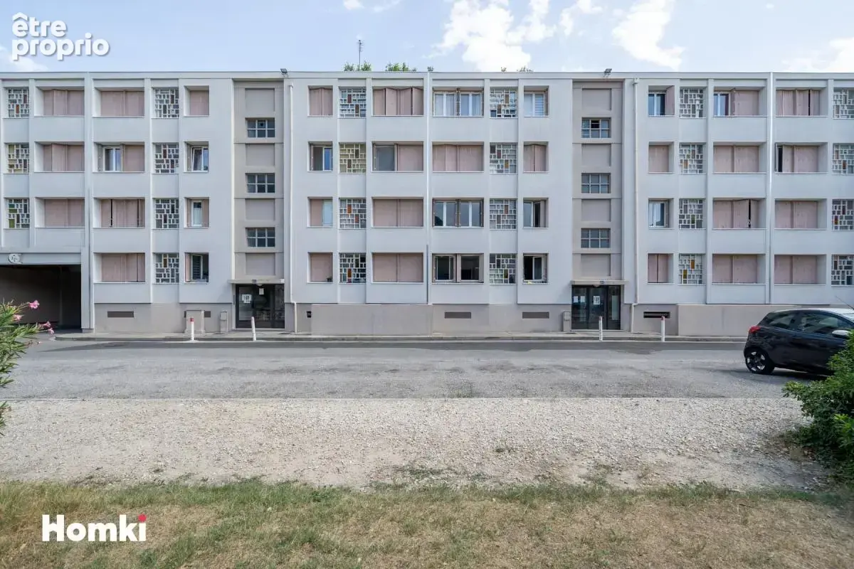 Appartement T3 de 60 m² à Avignon 84000, Avenue de Tarascon - photo 10