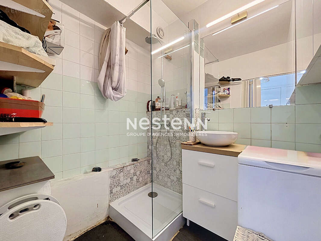 Appartement à VALLAURIS