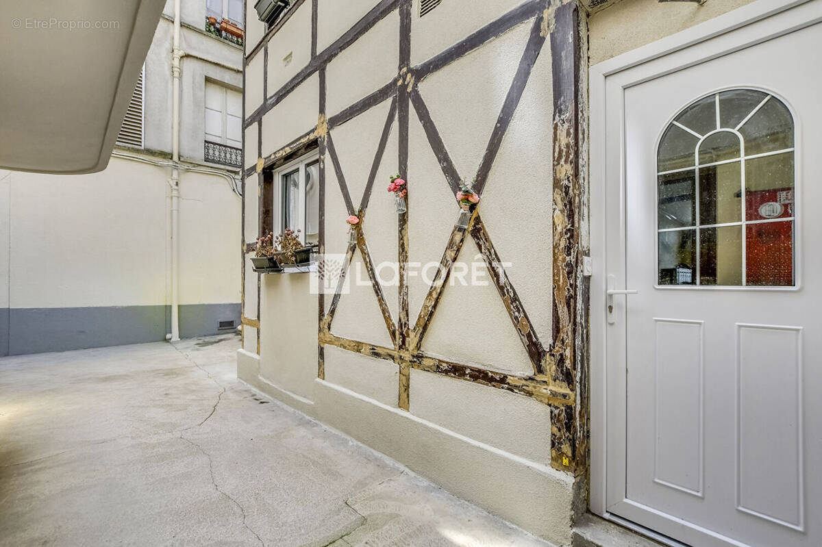 Appartement à PARIS-14E