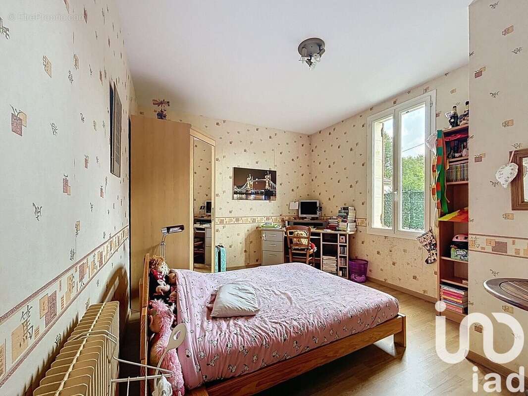 Photo 6 - Maison à SAINT-MEDARD-DE-GUIZIERES