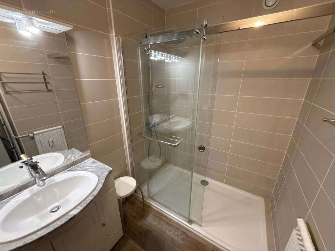 Appartement à AIX-LES-BAINS