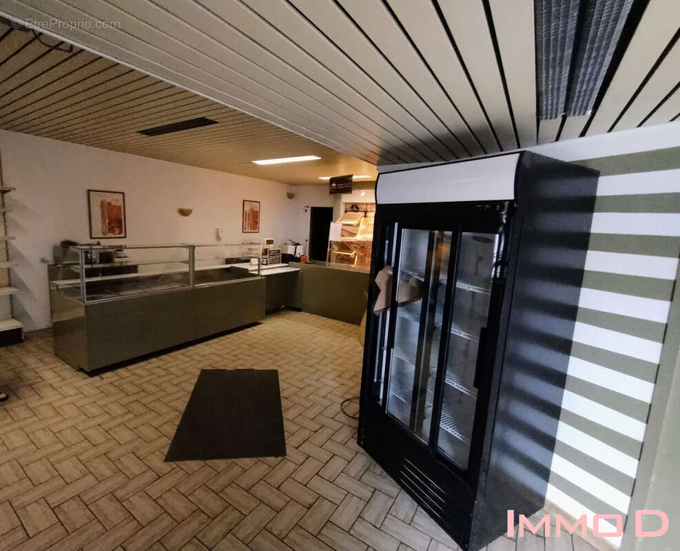 Commerce à DOCELLES