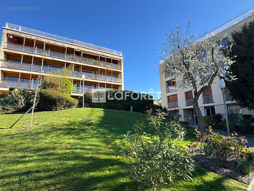Appartement à SEVRES