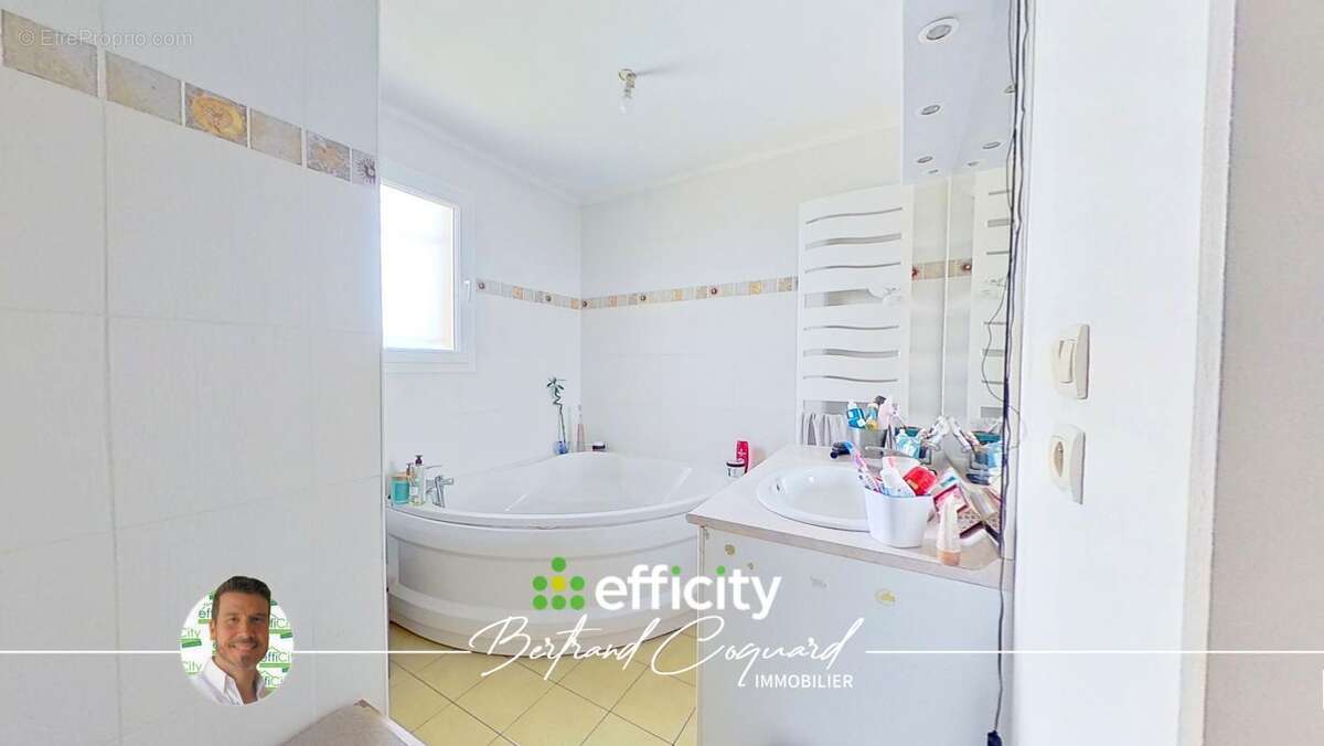 Maison à PONTCHARRA-SUR-TURDINE