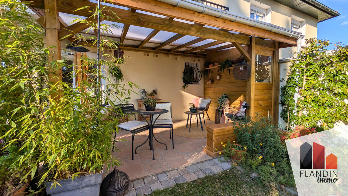 VERNAISON - Maison T3 de 85 m2 avec Jardin, Calme et Vue Dégagée - photo 14