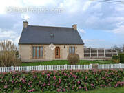 Maison à QUINTIN