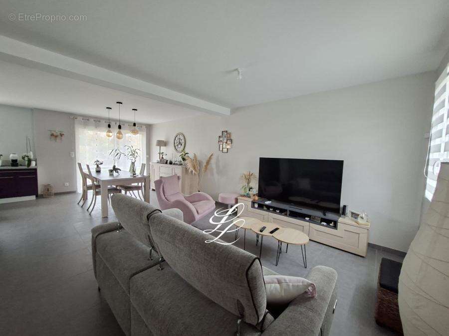 Maison à ETIVAL-LES-LE-MANS