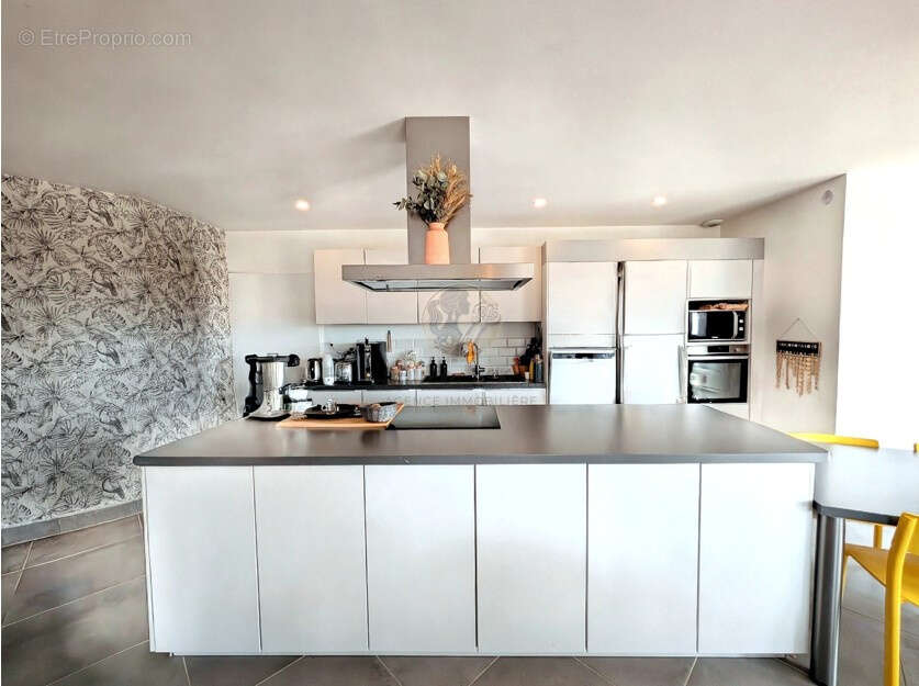 Maison à FAY-LE-CLOS