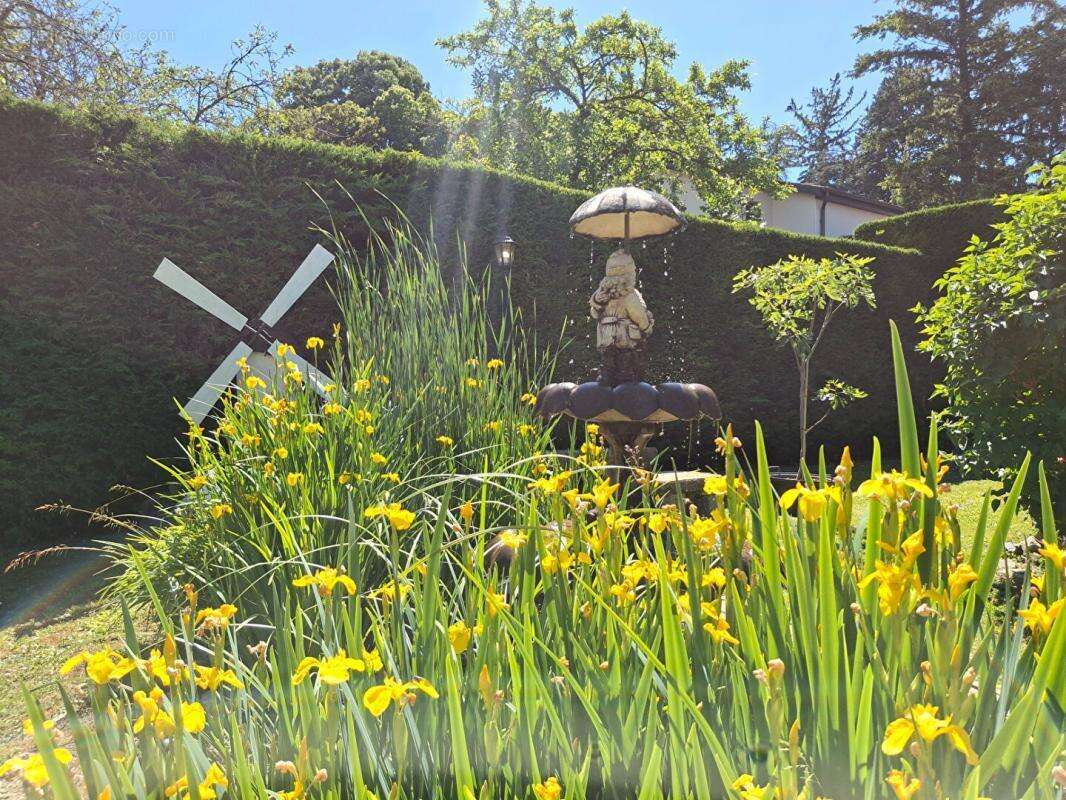 Maison à SAINT-SYMPHORIEN-D'OZON