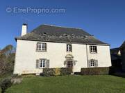 Maison à ALBUSSAC