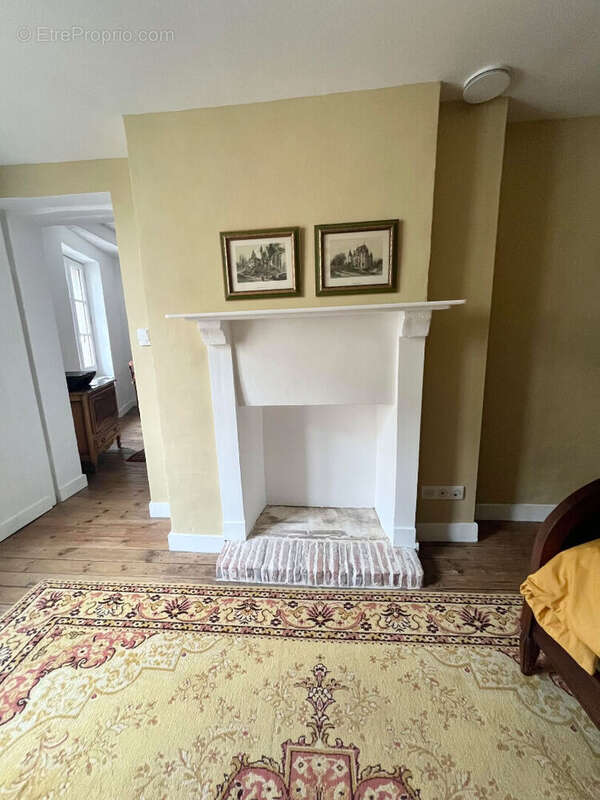 Maison à MAGNAC-LAVAL