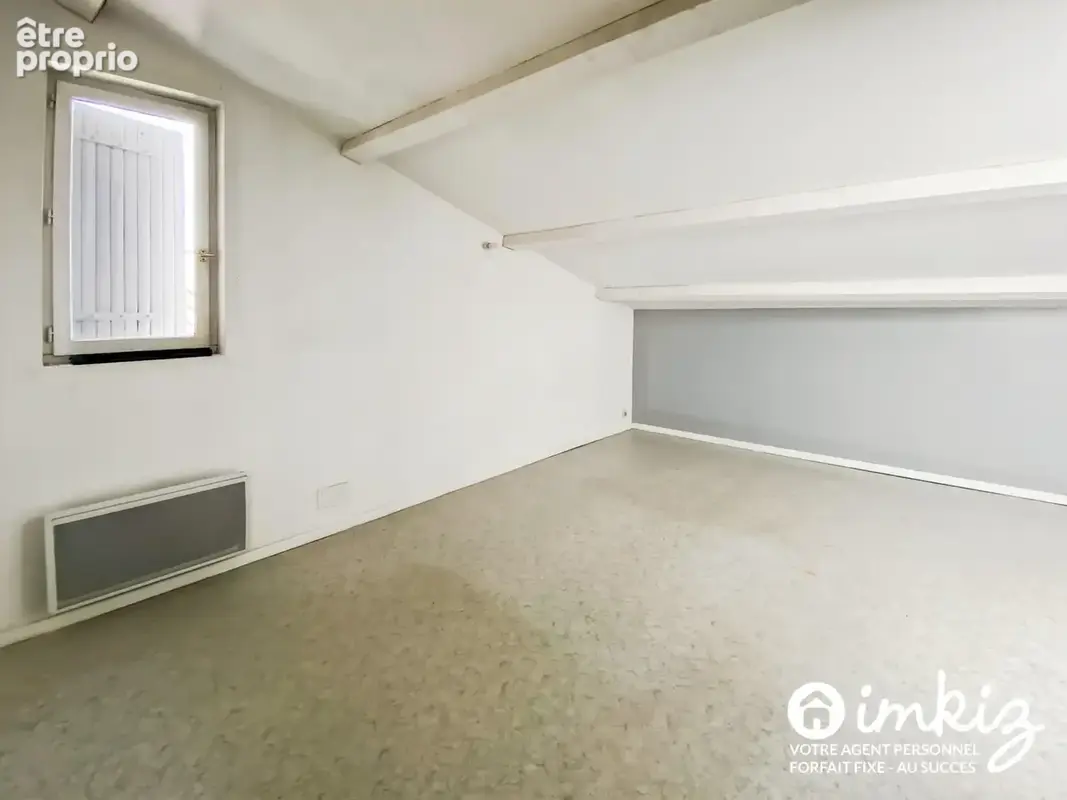 Maison de ville Aigues-Mortes - 3 chambres, garage - photo 10