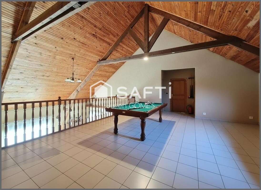 Maison 228 m² à Claye-Souilly  - photo 5