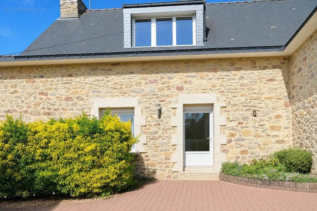 Maison à PLUMERGAT