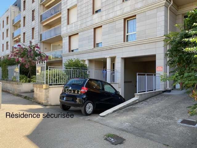 Commerce à BRIVE-LA-GAILLARDE