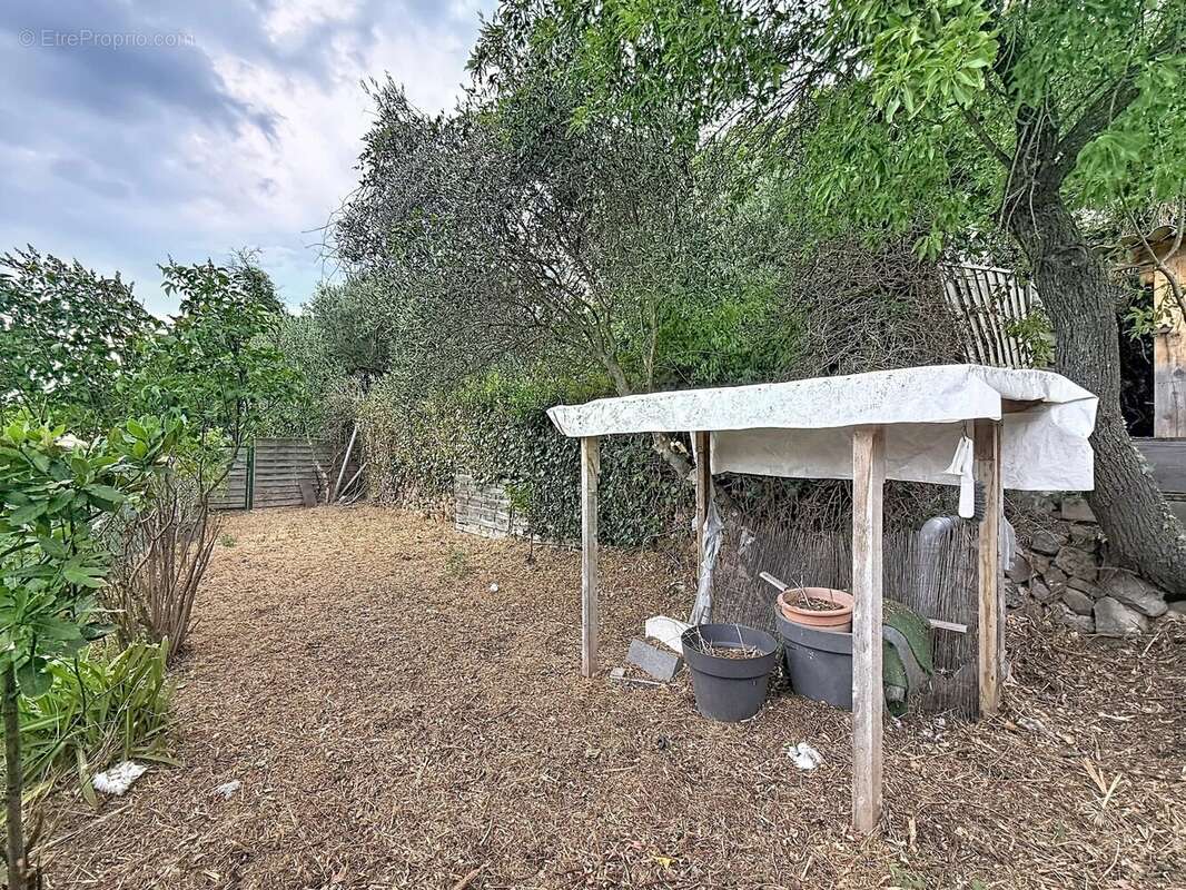 Bonson - Maison de village avec Jardin non attenant - photo 11