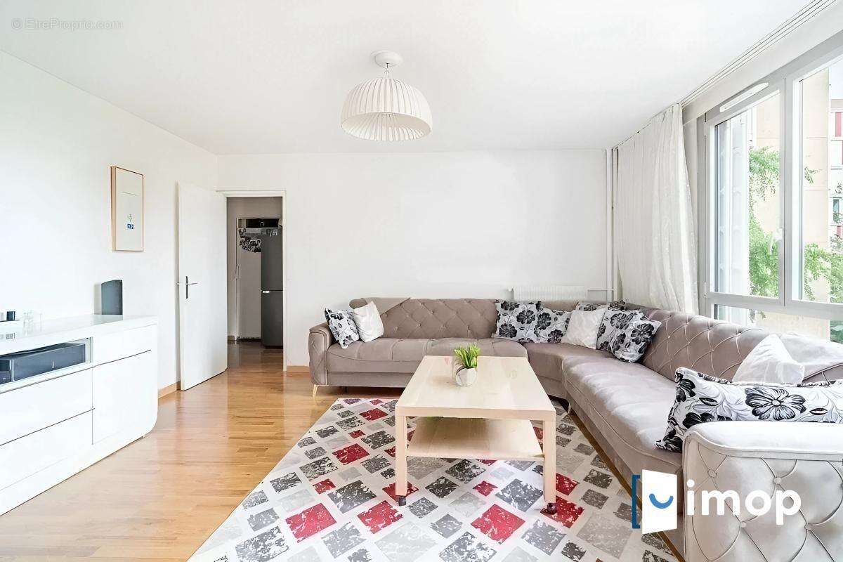 Appartement à SAINT-DENIS