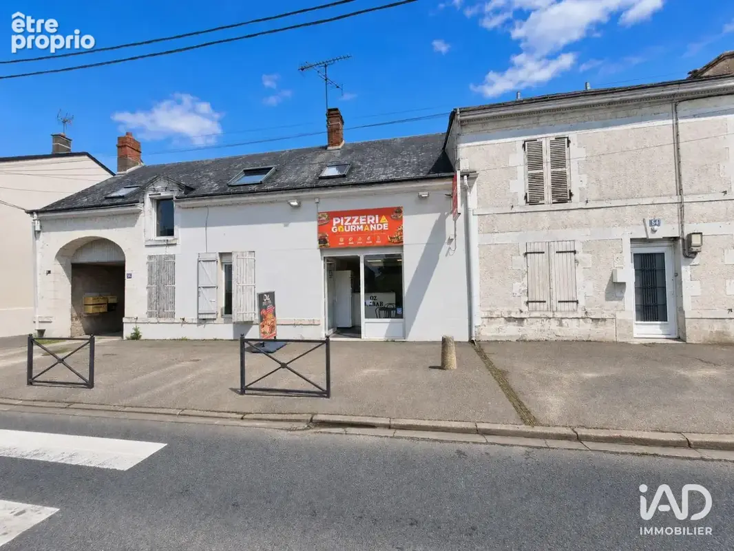 Photo 1 - Commerce à SAINT-AY
