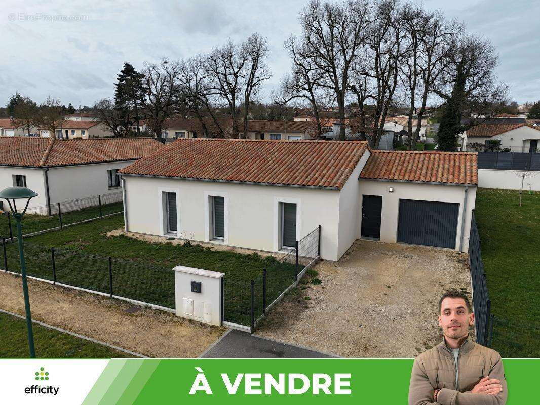 Maison à JAUNAY-CLAN