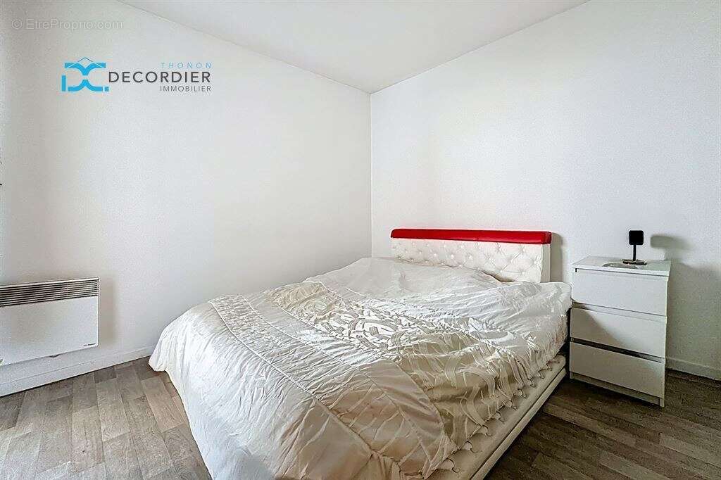 T3 lumineux de 61,35m² – proche centre-ville & gare – cave - 2 parkings couverts ! - photo 10