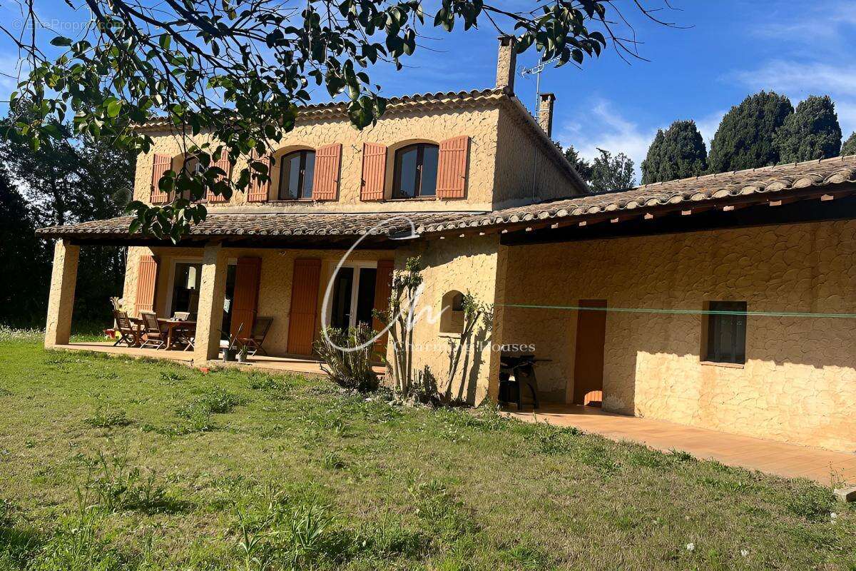 Maison à MAUSSANE-LES-ALPILLES