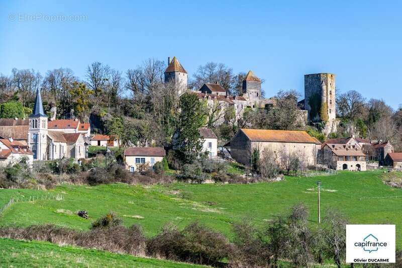 Commerce à CHAUDENAY-LE-CHATEAU