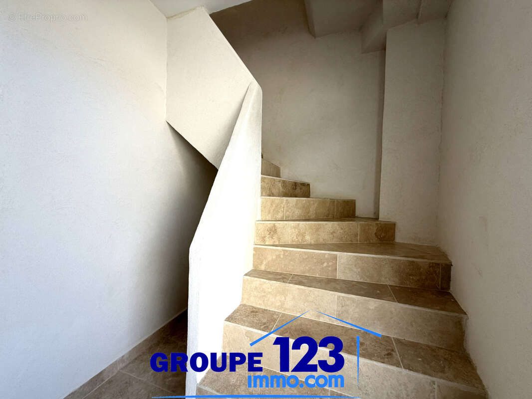 Immeuble de rapport rénové   2 appartements indépendants   DPE C   Appoigny - photo 13