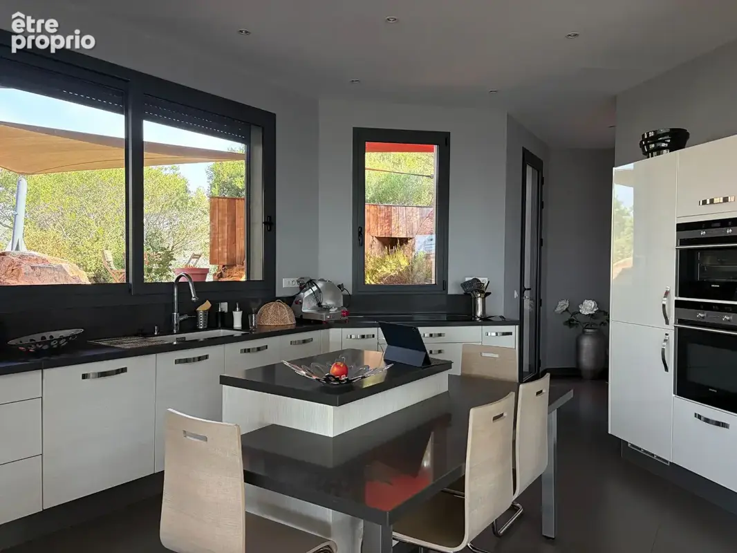 Villa contemporaine avec vue panoramique sur la baie de Saint-Cyprien - photo 4