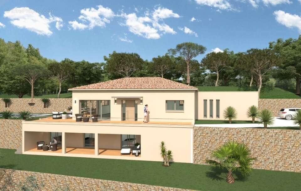 Terrain à COLLOBRIERES