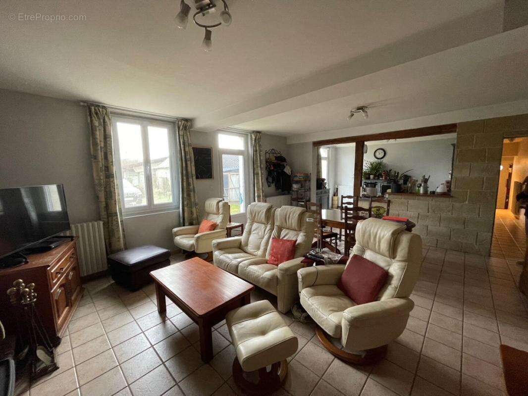 Maison à SAINT-PHILBERT-DU-PEUPLE