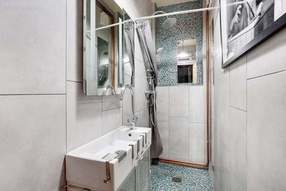 Appartement à PARIS-18E