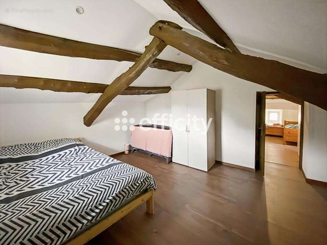 Maison à ROQUEFORT-SUR-SOULZON