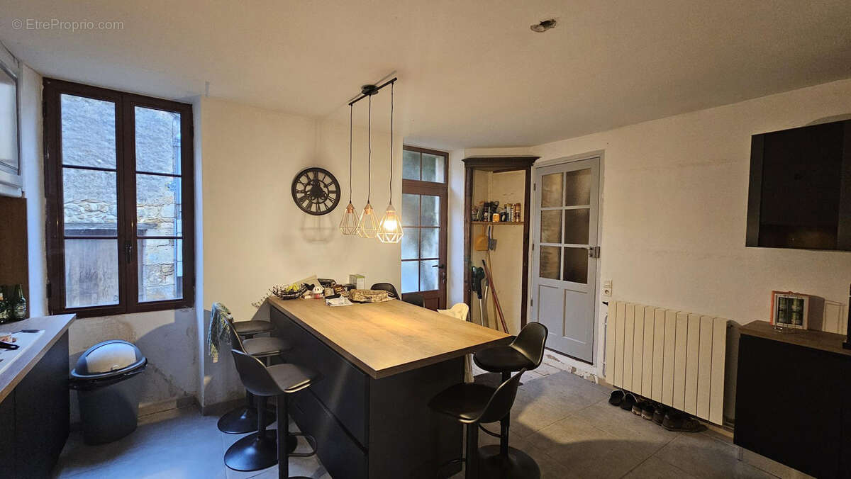 Belle maison de village de 265 m2 habitable avec piscine - photo 10