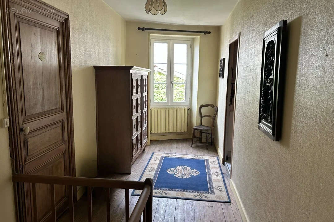 Maison à FONTAINE-CHALENDRAY