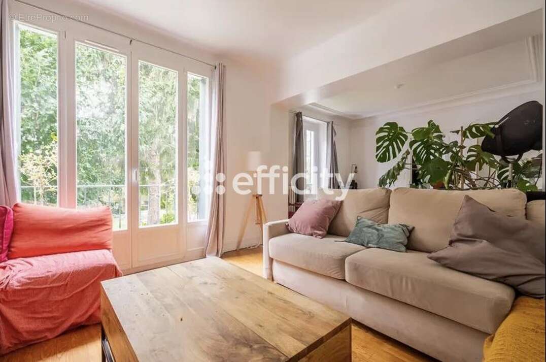 Maison à NEUILLY-PLAISANCE