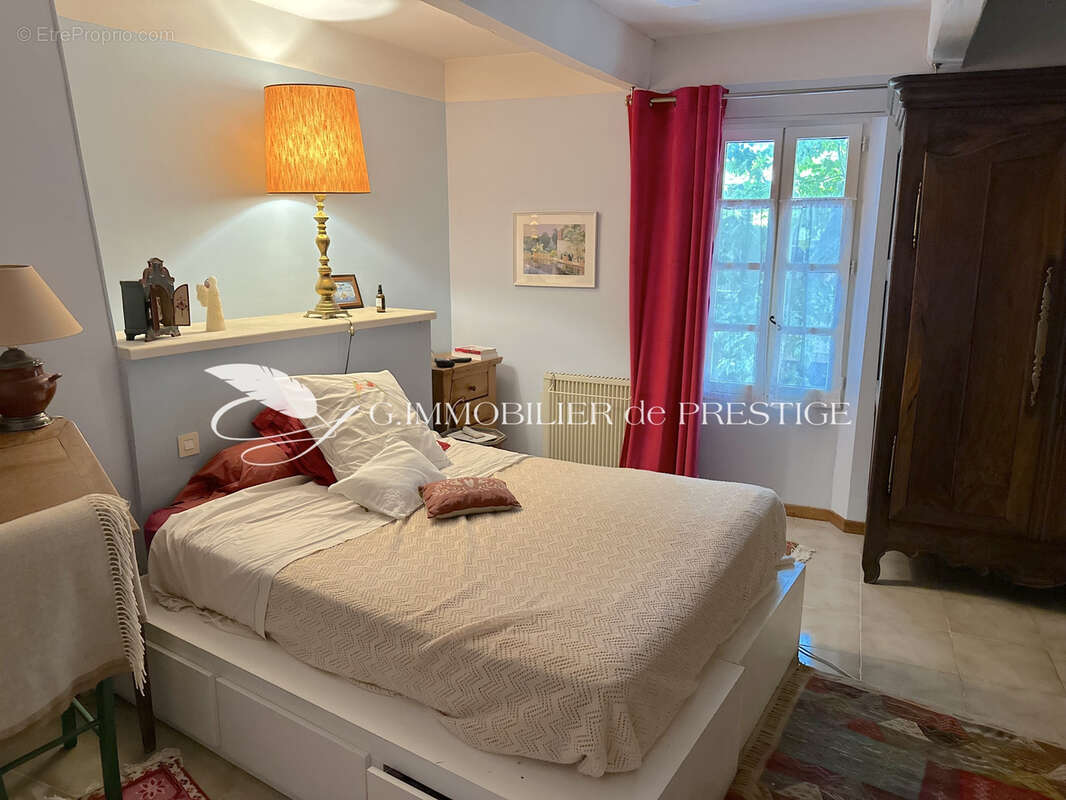 Une maison de village avec jardin, cour et dépendances - photo 15