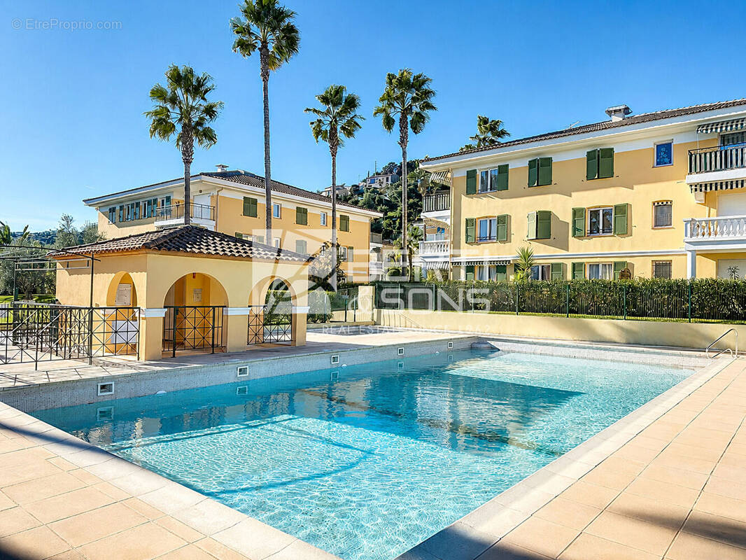 Appartement à MANDELIEU-LA-NAPOULE