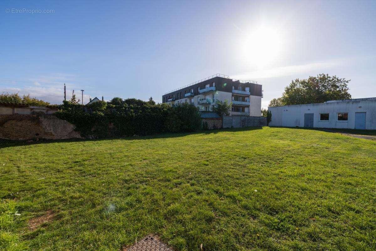 Terrain à CONCHES-EN-OUCHE