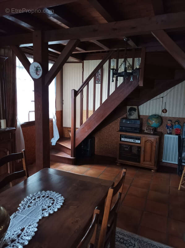 Maison à MONTAYRAL