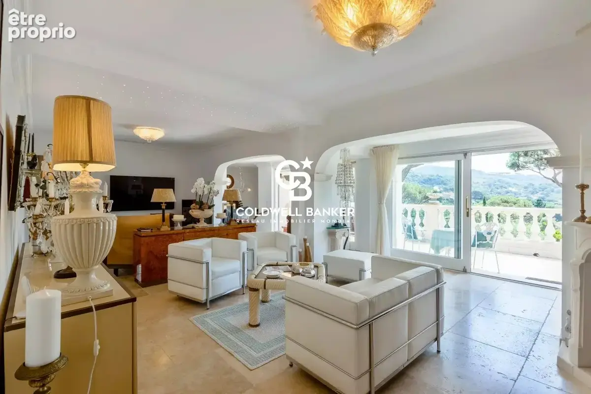 Gigaro – Villa de charme au sein d'un domaine privé et sécurisé,  à cinq minutes de la plage à pieds - photo 4