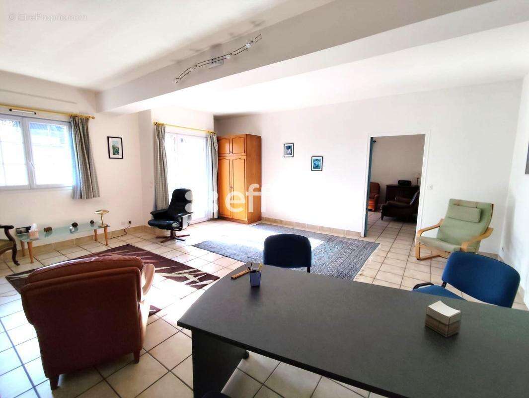 Maison à LEVES