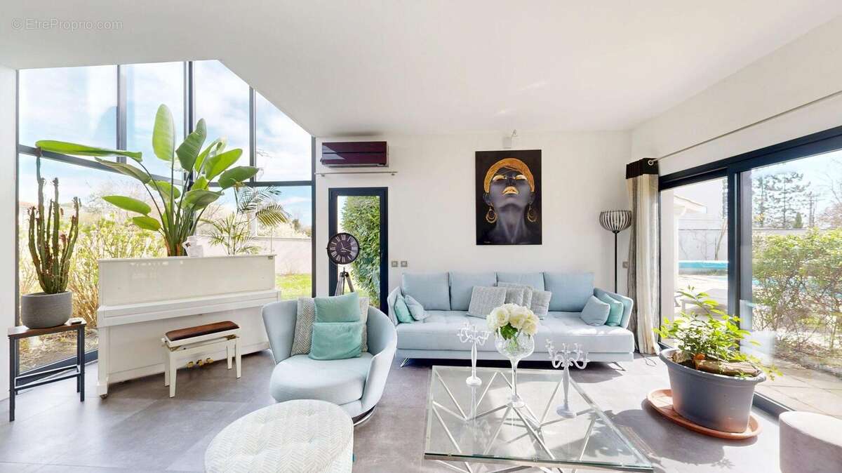 Maison à FRANCHEVILLE