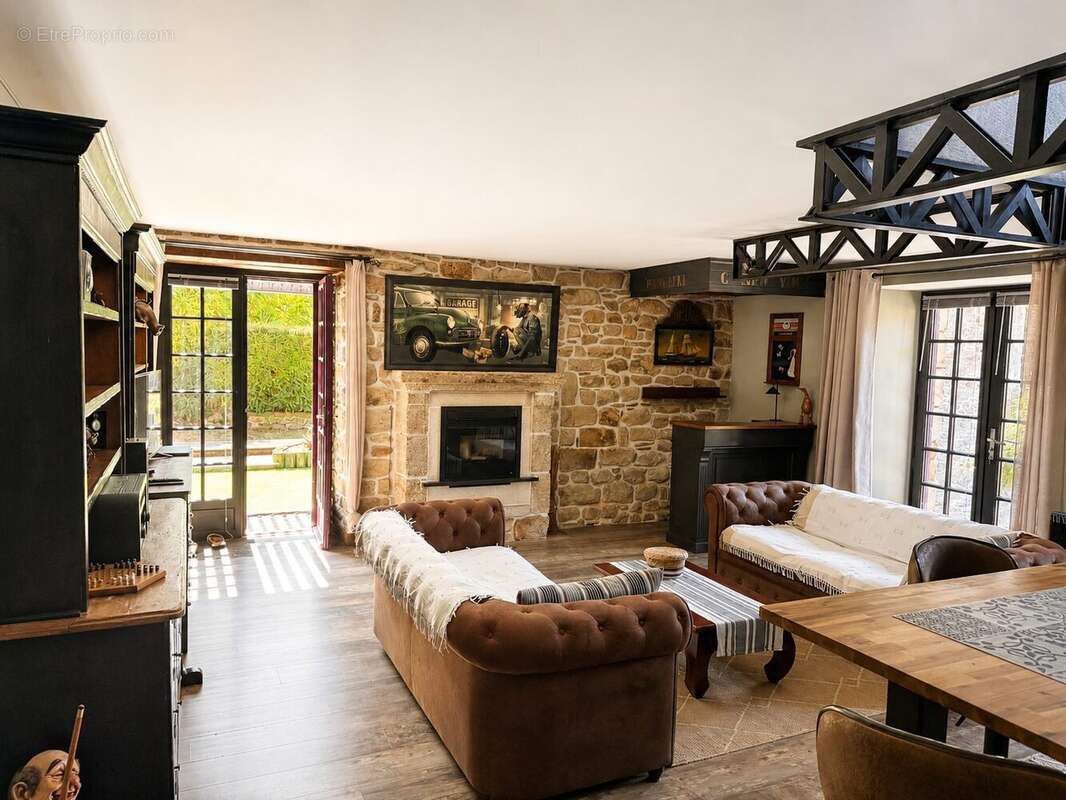 Maison 164 m² à Noyal-Muzillac  - photo 2