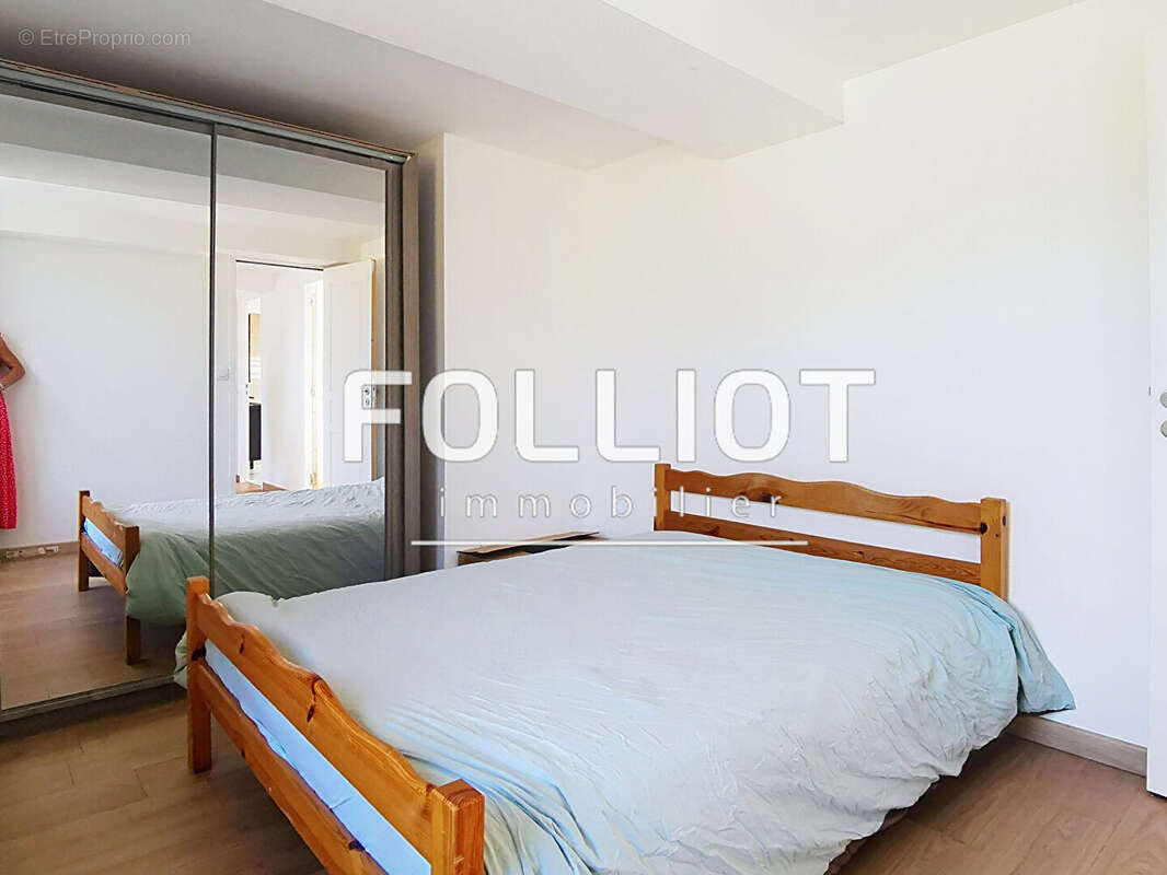 Maison avec dépendances sur 1 hectare - photo 12