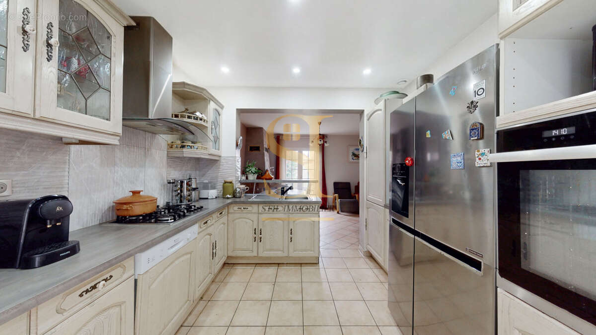 Maison à VIGNEUX-SUR-SEINE