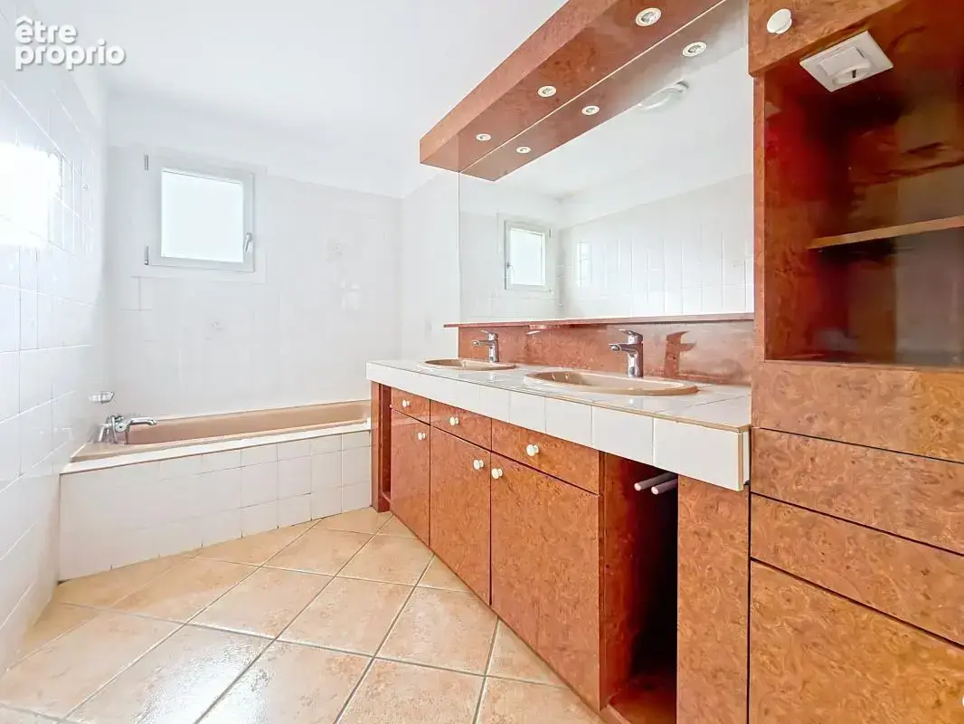 TOULAUD - Maison familiale de 137 m² avec piscine et sous-sol complet – Toulaud (à 20 min de Valence) - photo 14